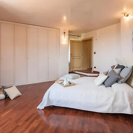 Corte Della Luna * Cortone