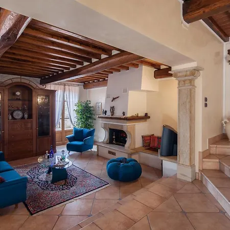 Corte Della Luna Villa Cortone